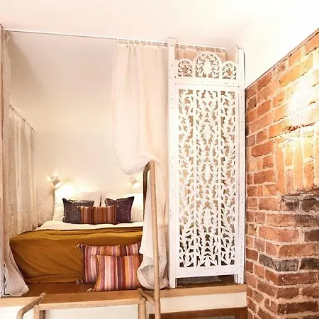Bohemian Dream Peaceful Oasis Downtown Apartment *