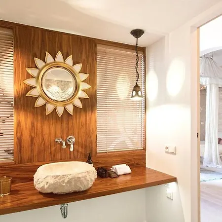 Apartment Bohemian Dream Peaceful Oasis Downtown