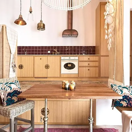 Bohemian Dream Peaceful Oasis Downtown Apartment Warsaw